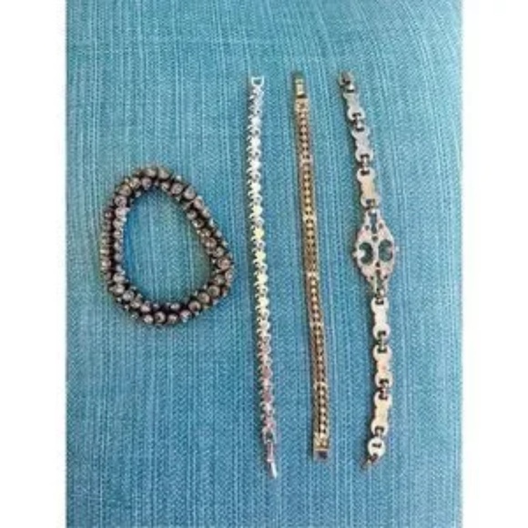 Elegant Bracelet Collection – Rhinestone, Lucite, Silver, and Beaded Designs - Picture 4 of 16